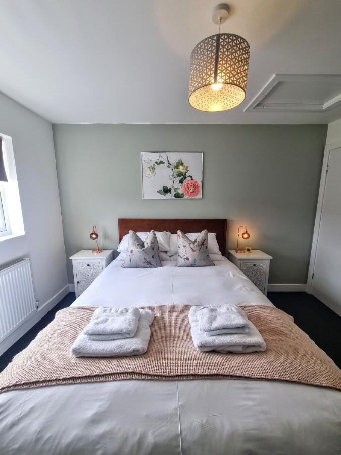 No.2 Bloom Apartments, باث المظهر الخارجي الصورة